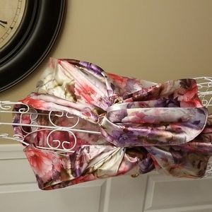 Gorgeous silk feel polyester scarf